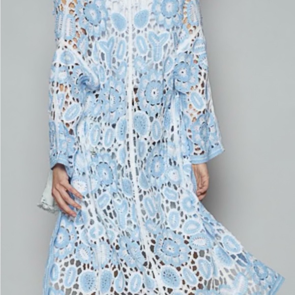 POL Open Front Crochet Cardigan in Blue - Picture 2 of 4